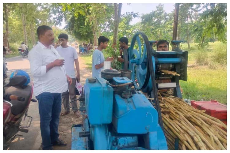Sheohar News: दो दिनों में अचानक बढ़ा पारा, गर्म हवाओं ने लोगों को गन्ने के रस की तरफ खींचा