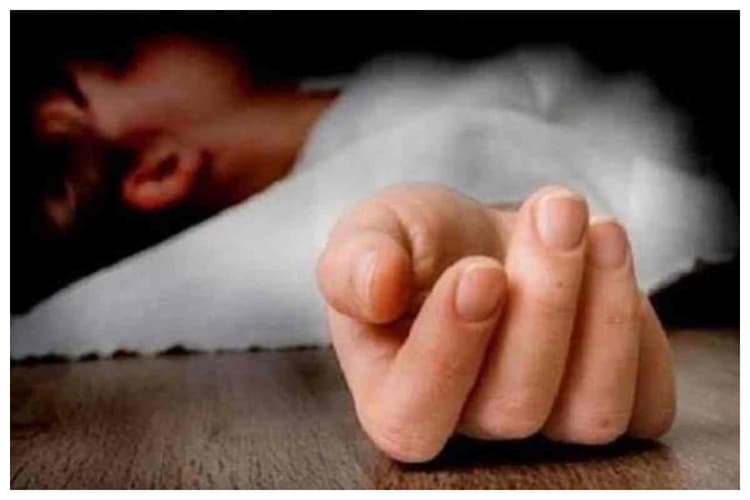 सीतामढ़ी: 12 साल की मासूम की गला रेतकर हत्या, खेत में मिला शव