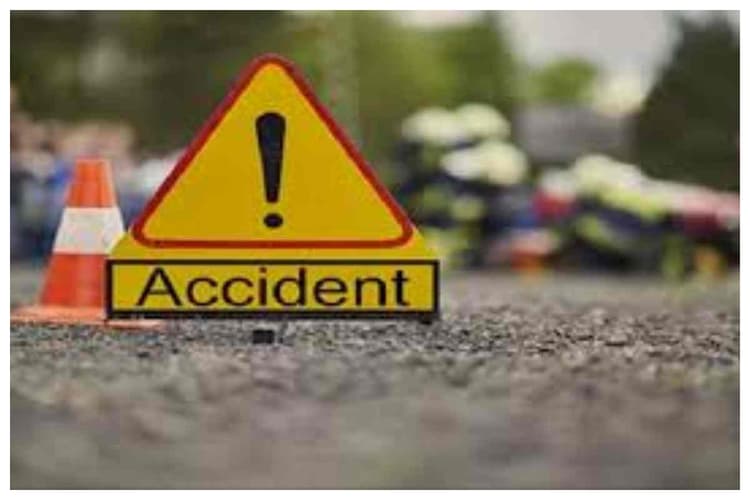 सीतामढ़ी: 18 चक्का ट्रक ने ऑटो को रौंदा, युवक की गई जान