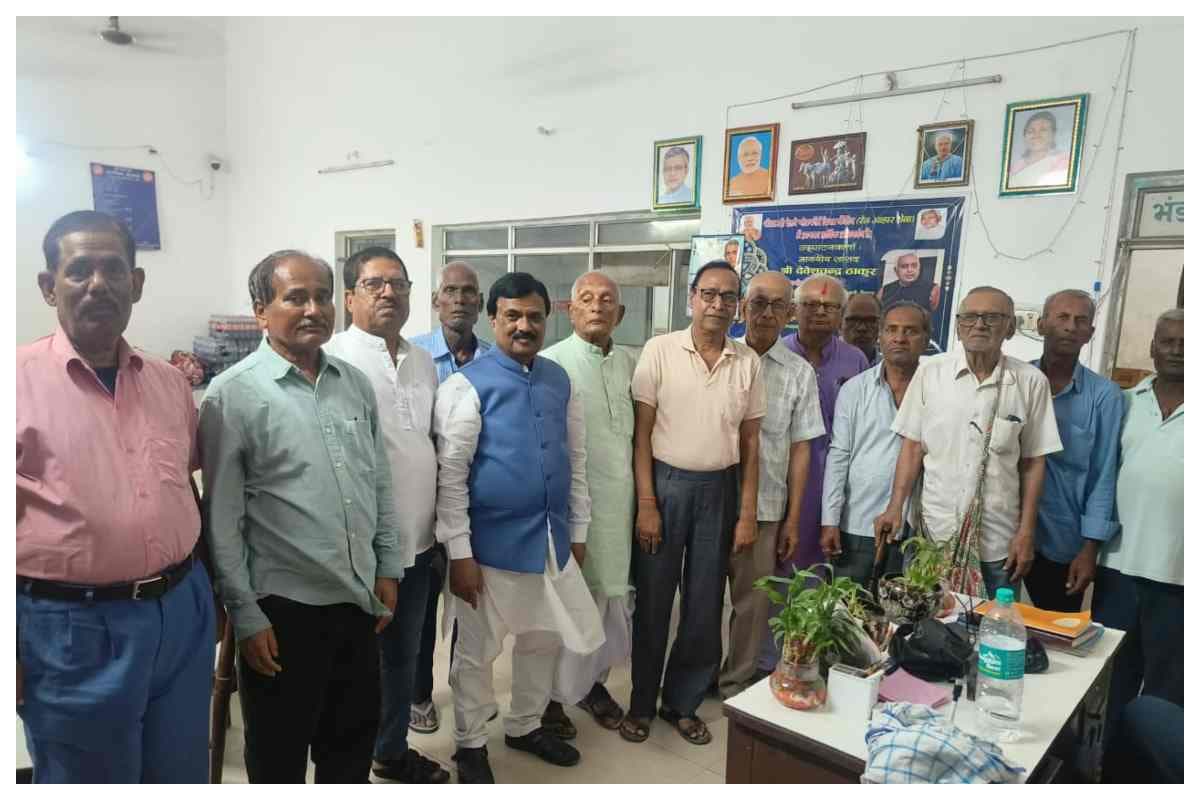 Sitamarhi News: रिटायर्ड रेलकर्मियों का महा-मंथन, नए रेलवे भवन में पेंशनर्स हॉल देने की उठी पुरजोर मांग