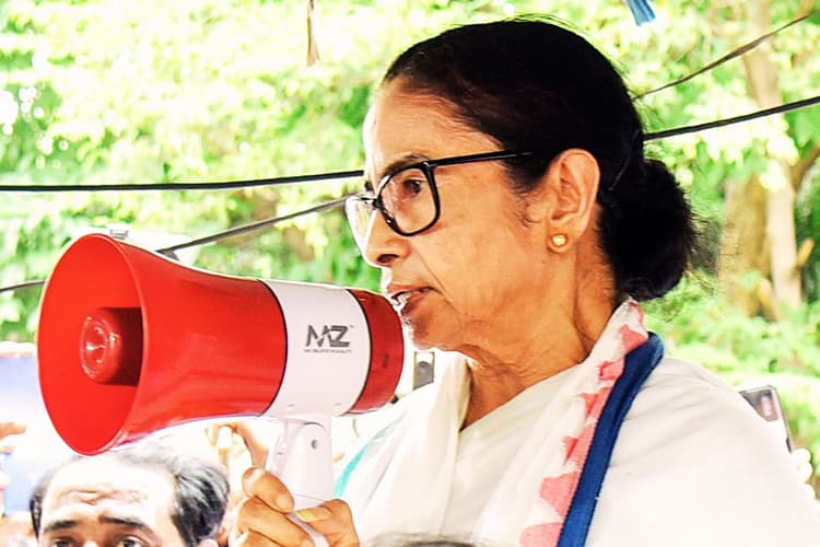 काकोली घोष से शताब्दी रॉय तक, ममता बनर्जी की सल्तनत खत्म करने वालों की पूरी लिस्ट आयी सामने