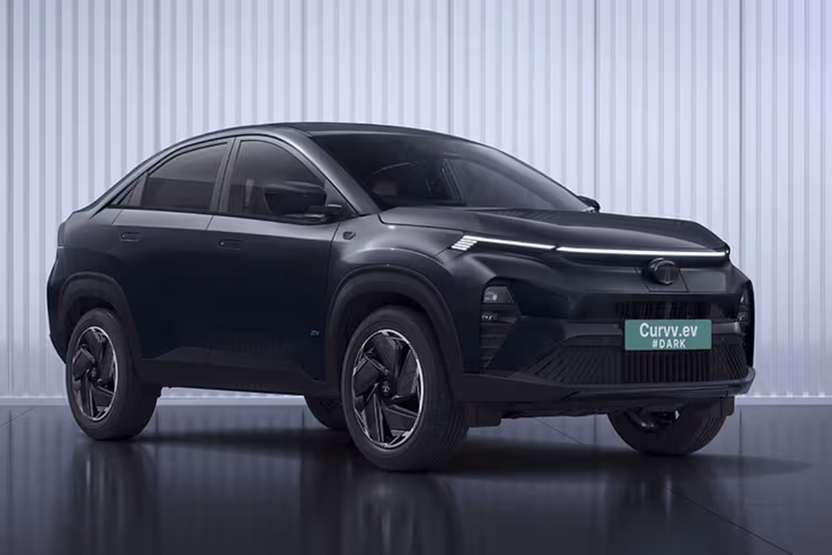 Tata Motors ने किया कमाल! मई में 42% बढ़ी बिक्री, EV सेल्स ने बनाया नया रिकॉर्ड