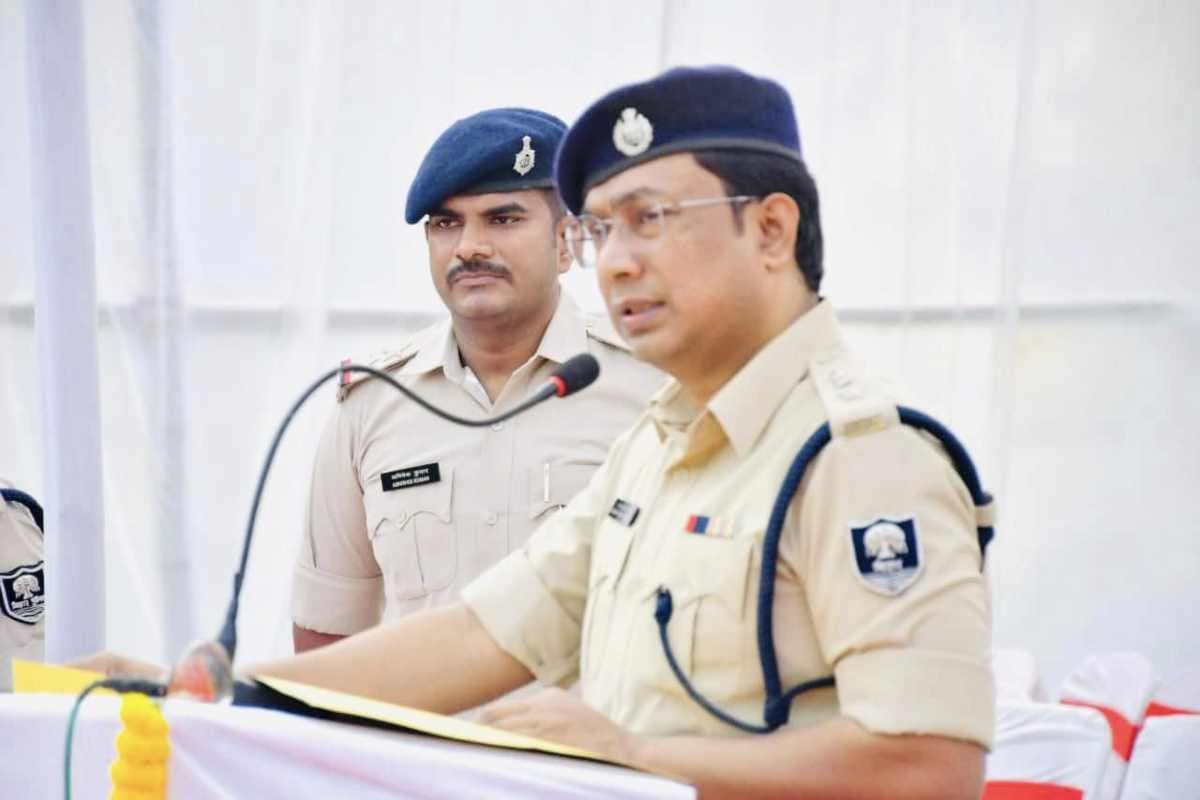 Tirhut Liquor Mafia: तिरहुत रेंज में शराब तस्करों की खैर नहीं, 140 माफियाओं की बेनामी संपत्ति जब्त करेगी पुलिस