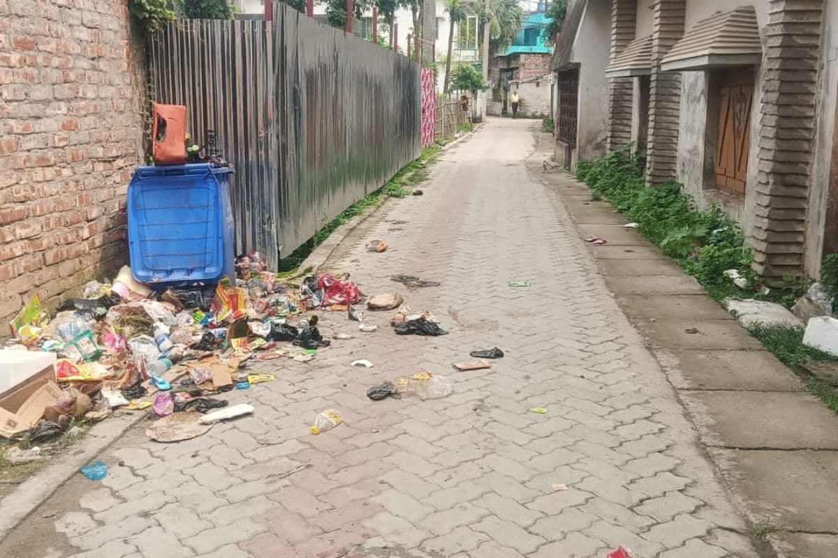 डुमरिया भट्टा में कचरे के अंबार से नारकीय हुई जिंदगी, वार्ड 29 के लोग बेहाल