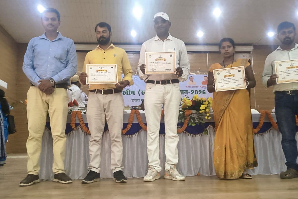 कृषि अभियान में शानदार प्रदर्शन, श्रीनगर प्रखंड के BAO समेत 5 अधिकारी प्रशंसा पत्र से सम्मानित