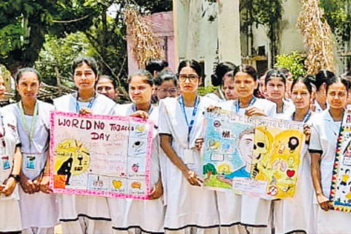 अरवल में जागरूकता रैली से गूंजा संदेश, छात्रों ने ली तंबाकू मुक्त जीवन की शपथ
