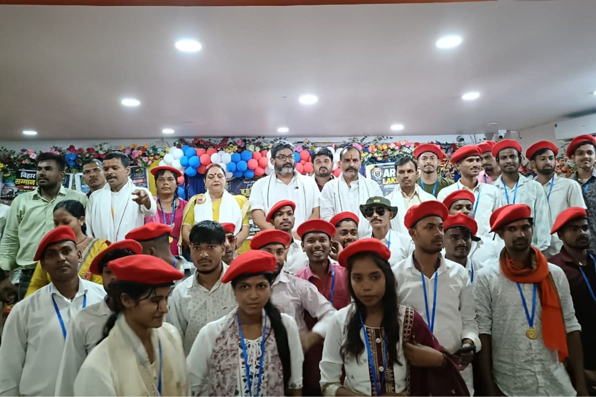 अरवल के 40 युवाओं ने बिहार पुलिस में पाई सफलता, सम्मान समारोह में बढ़ाया गया हौसला