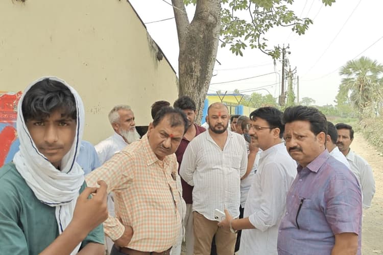 गोपालगंज में इरशाद आलम मौत मामला : RJD-AIMIM के मिले सुर, नेताओं ने कहा-'दोषियों पर हो कड़ी कार्रवाई'