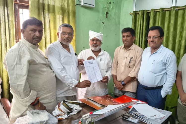 गोपालगंज में जदयू का बूथ से पंचायत स्तर तक संगठन मजबूत करने पर फोकस, समीक्षा बैठक में सौंपे गए नवगठित समितियों के नाम