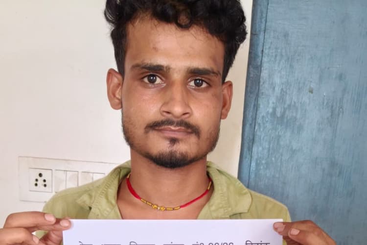 रेलवे पुलिस की गिरफ्त से आरोपी फरार, तलाश में लगातार छापेमारी