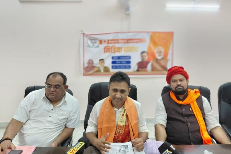 भाजपा का '12 साल बेमिसाल' अभियान तेज, मोदी नेतृत्व में भारत ने विकास की नई ऊंचाइयों को छुआ : आनंद मिश्रा