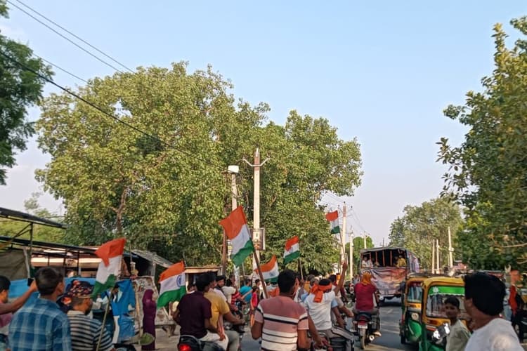 जहानाबाद: शहीद फ्लाइट लेफ्टिनेंट शुभम कुमार को अंतिम श्रद्धांजलि देने उमड़ा जनसैलाब