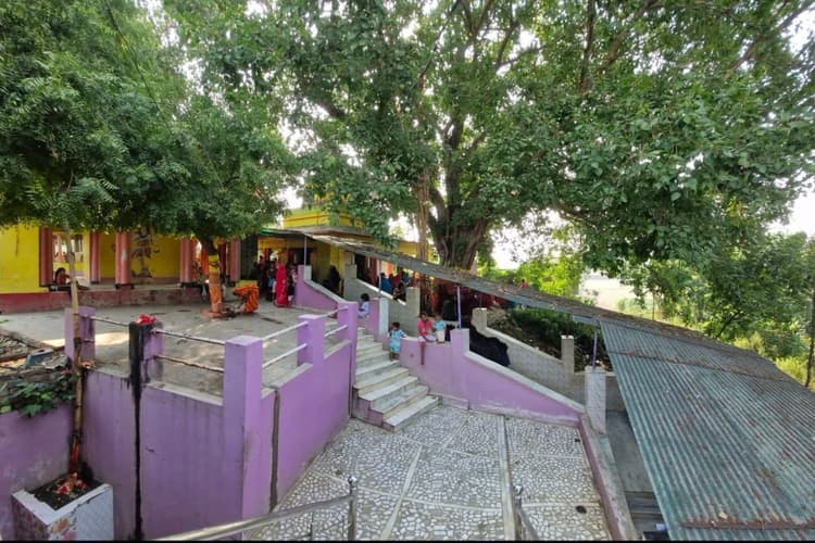 बेगूसराय का प्राचीन धार्मिक धरोहर, जहां पूरी होती हैं भक्तों की मनोकामनाएं, जानिए बाबा वीरभद्र नाथ मंदिर का महत्व