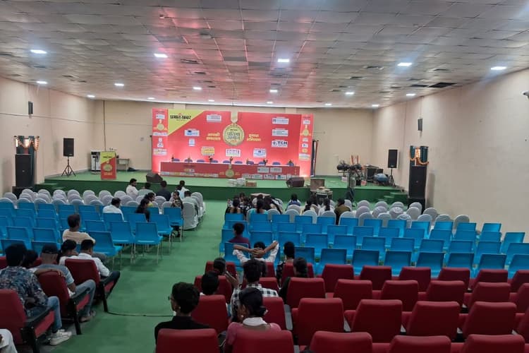 सासाराम: प्रभात खबर प्रतिभा सम्मान समारोह की तैयारी पूरी, आज सम्मानित होंगे मेधावी छात्र-छात्राएं