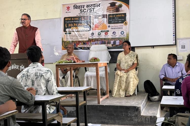 छात्र जीवन में प्रयोगों और संभावनाओं के बीच कई चुनौतियां, धैर्य रखना जरूरी: कुलपति प्रो. विवेकानंद सिंह