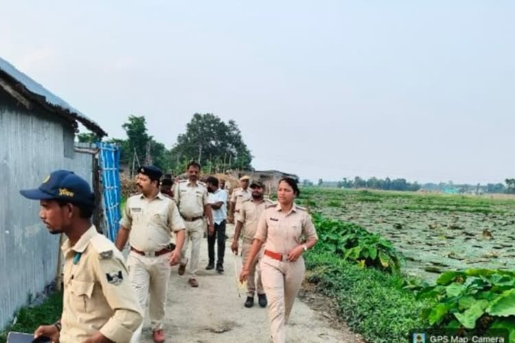 अपराधियों पर कटिहार पुलिस का बड़ा प्रहार, विशेष अभियान में हत्या व चोरी के आरोपियों सहित 46 गिरफ्तार