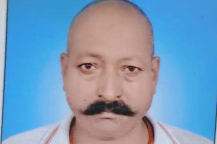 चाय पीकर घर लौट रहे बाइक सवार को अज्ञात वाहन ने कुचला, इलाज के दौरान मौत