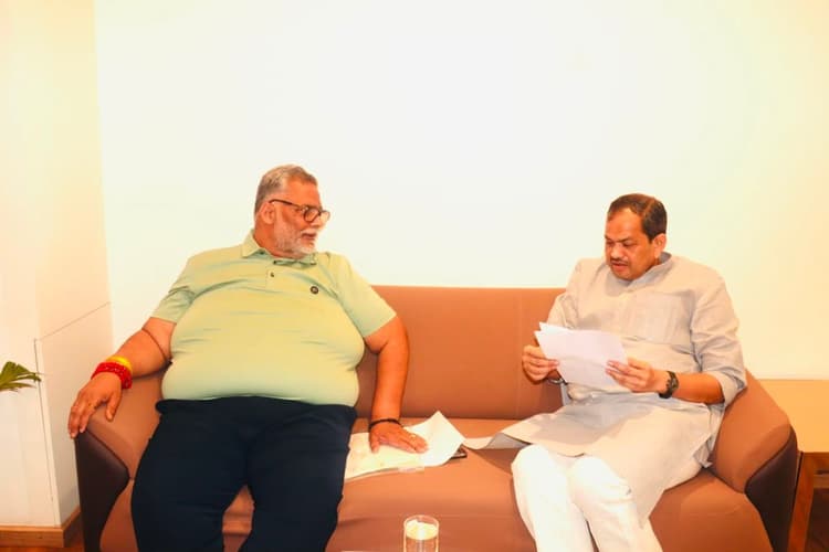 कटिहार में ग्रिड और पावर सब-स्टेशन की मांग: ऊर्जा मंत्री से मिले सांसद पप्पू यादव