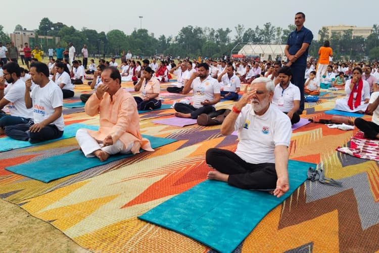 योग से विकसित भारत का सपना होगा साकार, भागलपुर में बोले कृषि मंत्री विजय सिन्हा