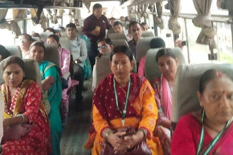 मलमास मेला ड्यूटी पर प्रशासन सख्त, बिहारशरीफ से राजगीर के लिए शुरू हुई विशेष बस सेवा