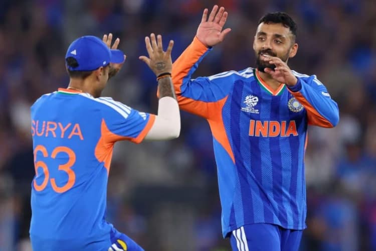 आयरलैंड दौरे से पहले टीम इंडिया को लगा करारा झटका, सीरीज से 4 दिन पहले बाहर हुए वरुण चक्रवर्ती