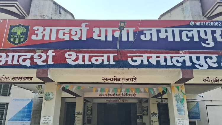 अपर थानाध्यक्ष के घर हुई लाखों की चोरी, चार दिन बाद भी पुलिस के हाथ खाली
