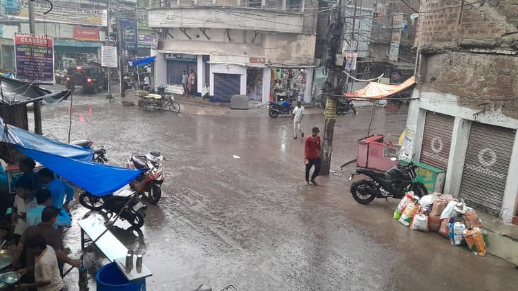 बारिश से बदला मौसम का मिजाज, मुंगेर में गर्मी और उमस से मिली राहत