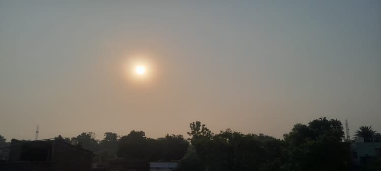 सुबह से तपने लगा मुंगेर, तेज धूप और उमस ने बढ़ाई लोगों की परेशानी