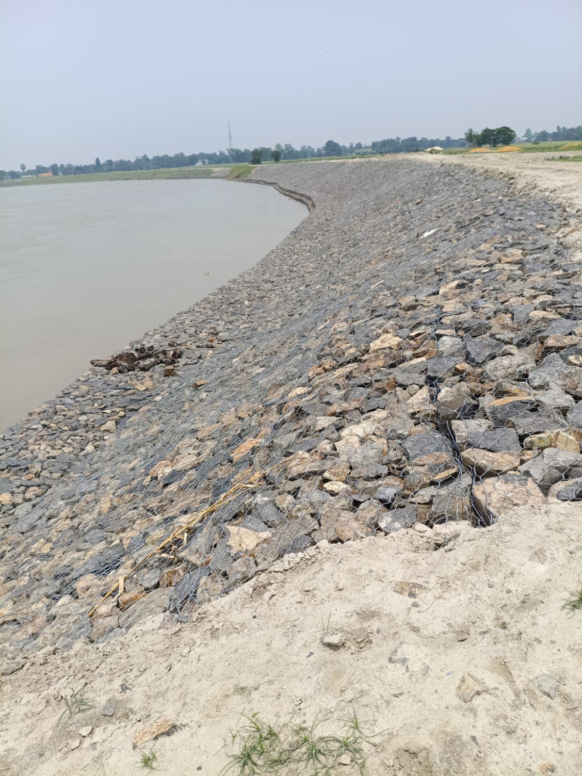 कोसी के जलस्तर में वृद्धि, तटबंधों पर बढ़ाई गई निगरानी