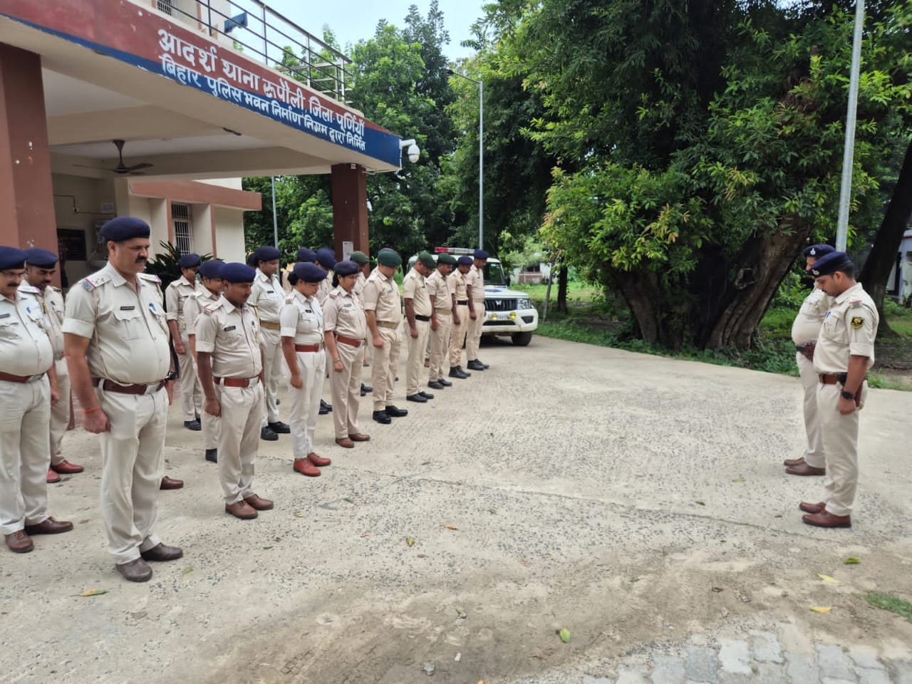 इलाज के दौरान रूपौली पुलिस अंचल निरीक्षक हरिशंकर मिश्रा का निधन, पुलिस महकमे में शोक