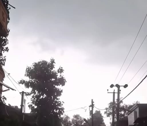 बाहर निकलने से पहले जान लें मौसम का हाल, पूर्णिया में बारिश और ठनका गिरने का येलो अलर्ट