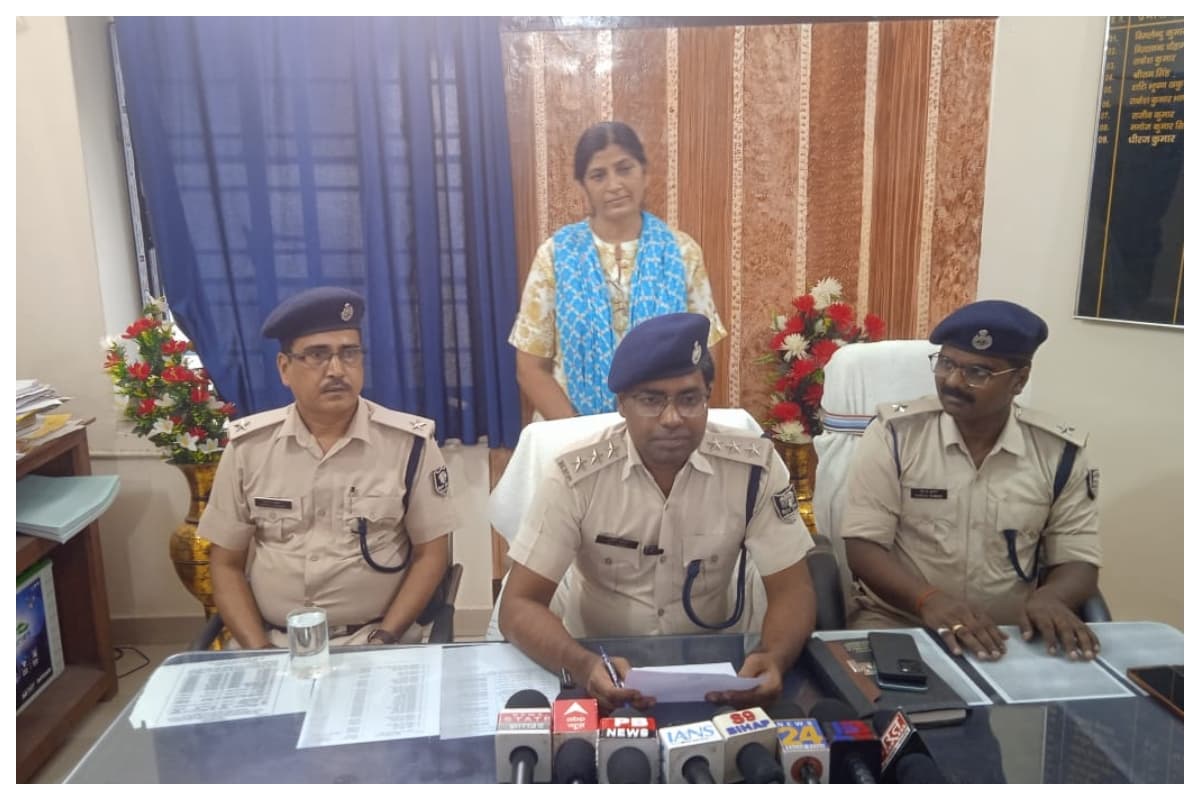 Bettiah police station and government hospital building symbolic image representing law enforcement action. Bettiah police station and government hospital building symbolic image representing law enforcement action.
