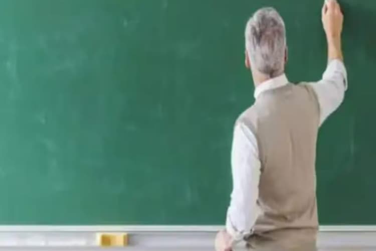 बिहार में गेस्ट टीचर की भर्ती का नया फॉर्मूला, जानें कैसे 100 अंकों पर बनेगी मेरिट, शिक्षा विभाग का फैसला