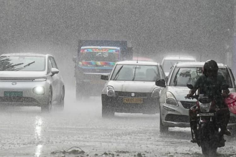 बिहार में 13 जून तक आंधी-बारिश की चेतावनी, लोगों के मोबाइल पर भेजा गया वार्निंग मैसेज, जानिए कब आएगा मानसून