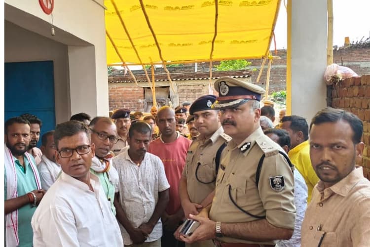 जहानाबाद: आईजी ने निसरपुरा हत्याकांड का किया स्थल निरीक्षण, जांच तेज करने के दिए निर्देश