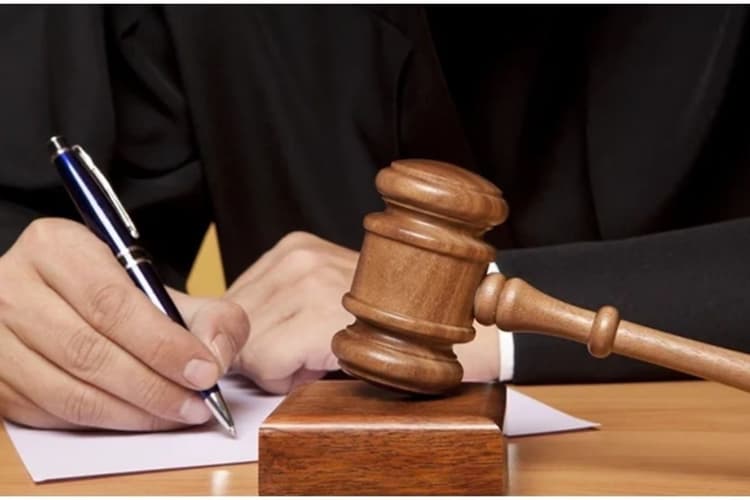 बहन की हत्या के आरोपी पति ने बक्सर कोर्ट में किया सरेंडर, पुलिसिया दबिश के आगे टेके घुटने, भेजा गया जेल