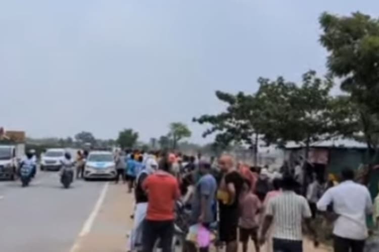 बक्सर में जमीन मापी के दौरान खूनी संघर्ष, पुलिस ने 4 लोगों को किया गिरफ्तार, 44 पर FIR