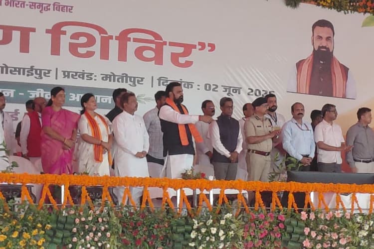 मुजफ्फरपुर को CM सम्राट चौधरी ने दी 288 करोड़ की सौगात, बोले- 30 दिन में काम नहीं हुआ तो अफसर होंगे सस्पेंड