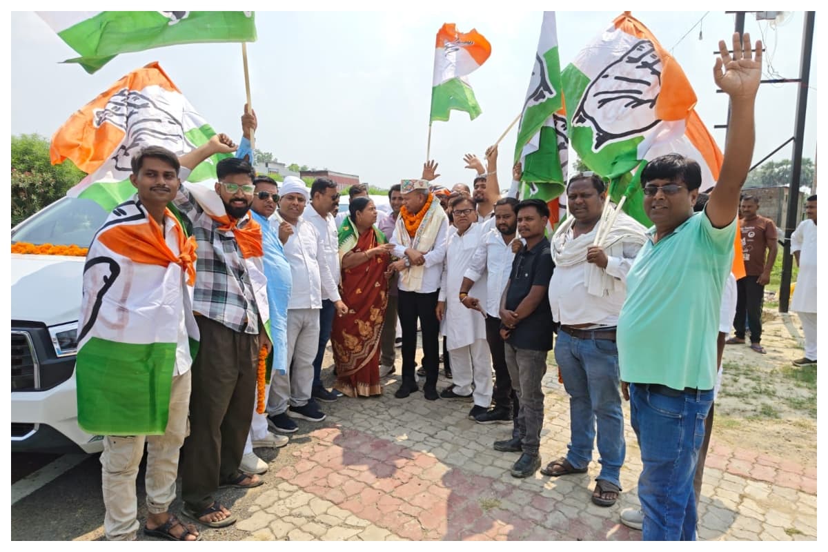 मधुबनी: जिला प्रवेश पर कांग्रेस प्रदेश अध्यक्ष राजेश राम का भव्य स्वागत