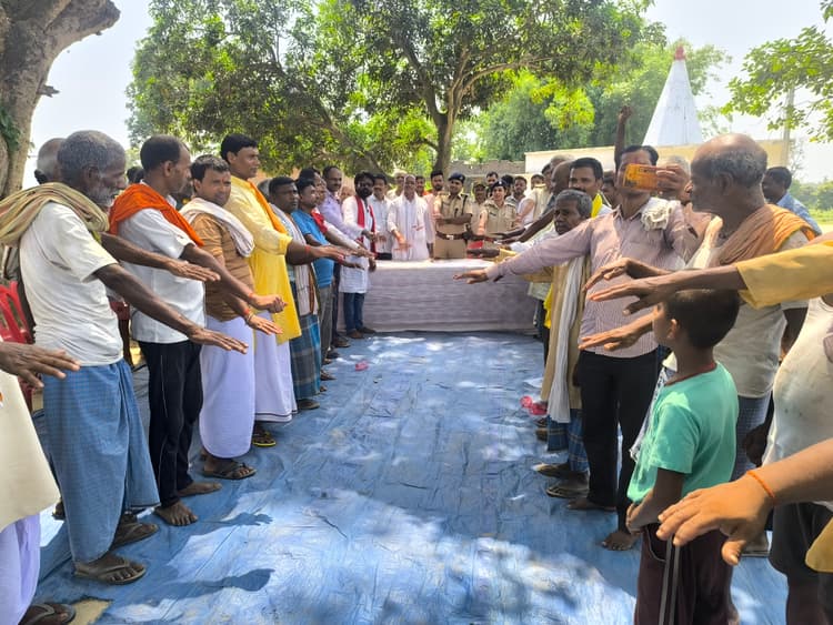 खुद नशा छोड़ने और दूसरों को भी नशा नहीं करने देने की ली शपथ