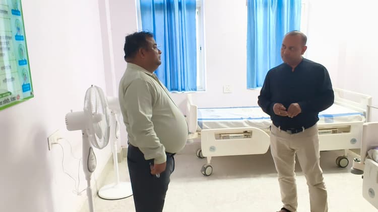 भीषण गर्मी व उमस के बीच अलर्ट मोड में स्वास्थ्य विभाग, इलाज के लिए विशेष वार्ड तैयार