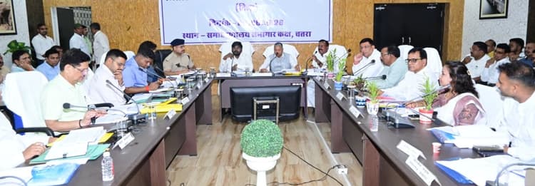 दिशा की बैठक में पिपरवार की योजनाओं के कार्यान्वयन की समीक्षा