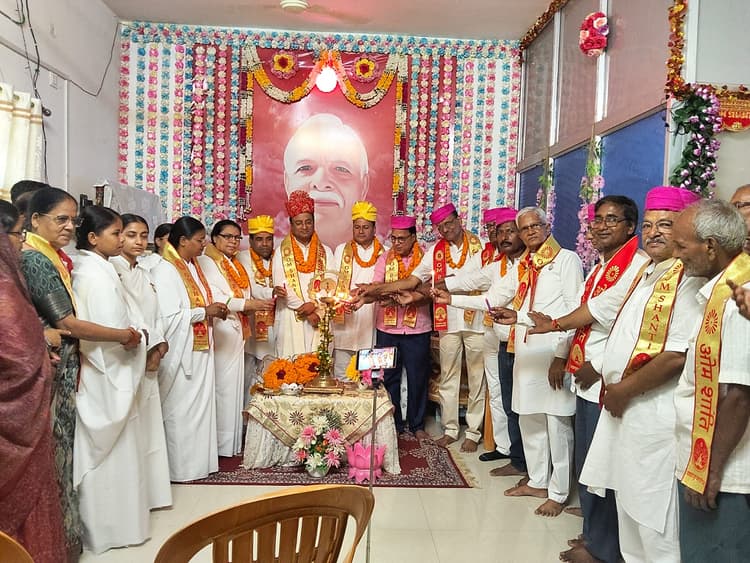 ईश्वरीय मूल्यों को जीवन में अपनाकर सुख, शांति व सफलता करें प्राप्त - अंतर्राष्ट्रीय प्रेरक वक्ता