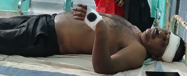 भवानीपुर में मुखिया पति पर गोलीबारी, हथियार के बट से मार किया घायल, 32 हजार लूटे