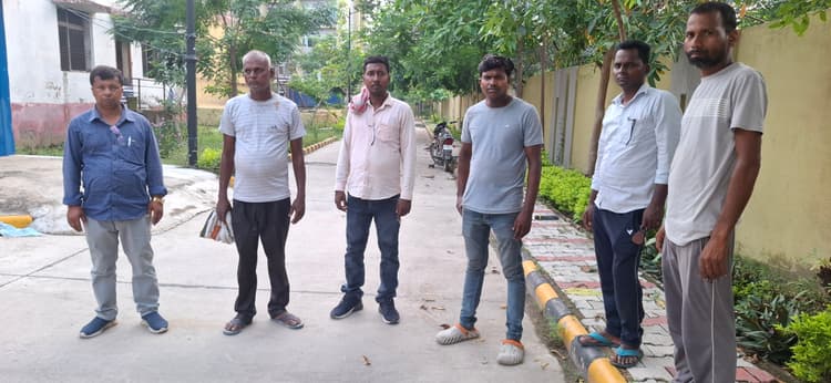 फूआ से मिलने जा रहे युवक को अज्ञात वाहन ने मारी टक्कर, मौत से परिवार में मचा कोहराम