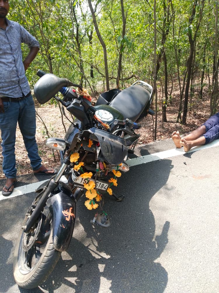 Giridih News :दो अलग-अलग दुर्घटना में तीन लोग घायल