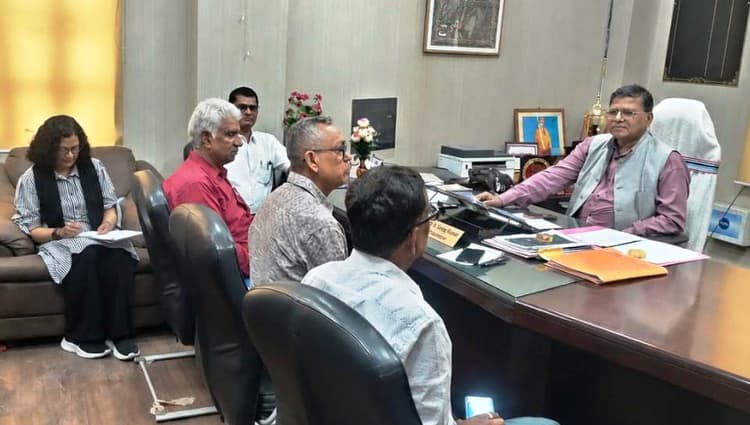 दीक्षांत समारोह की तैयारी को लेकर कुलपति ने की बैठक