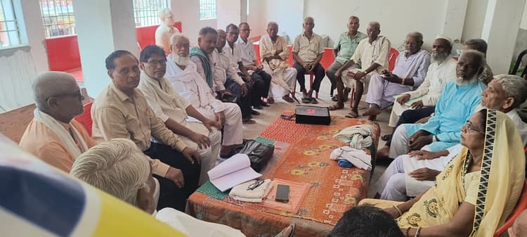 बिहार पेंशनर एसोसिएशन का किया गया गठन.मुरलीधर बने जिलाध्यक्ष
