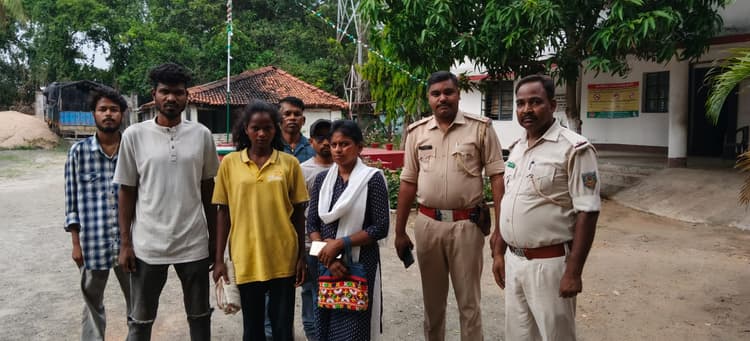बिंदापाथर पुलिस ने मानसिक रूप से अस्वस्थ युवती को परिजनों को सौंपा