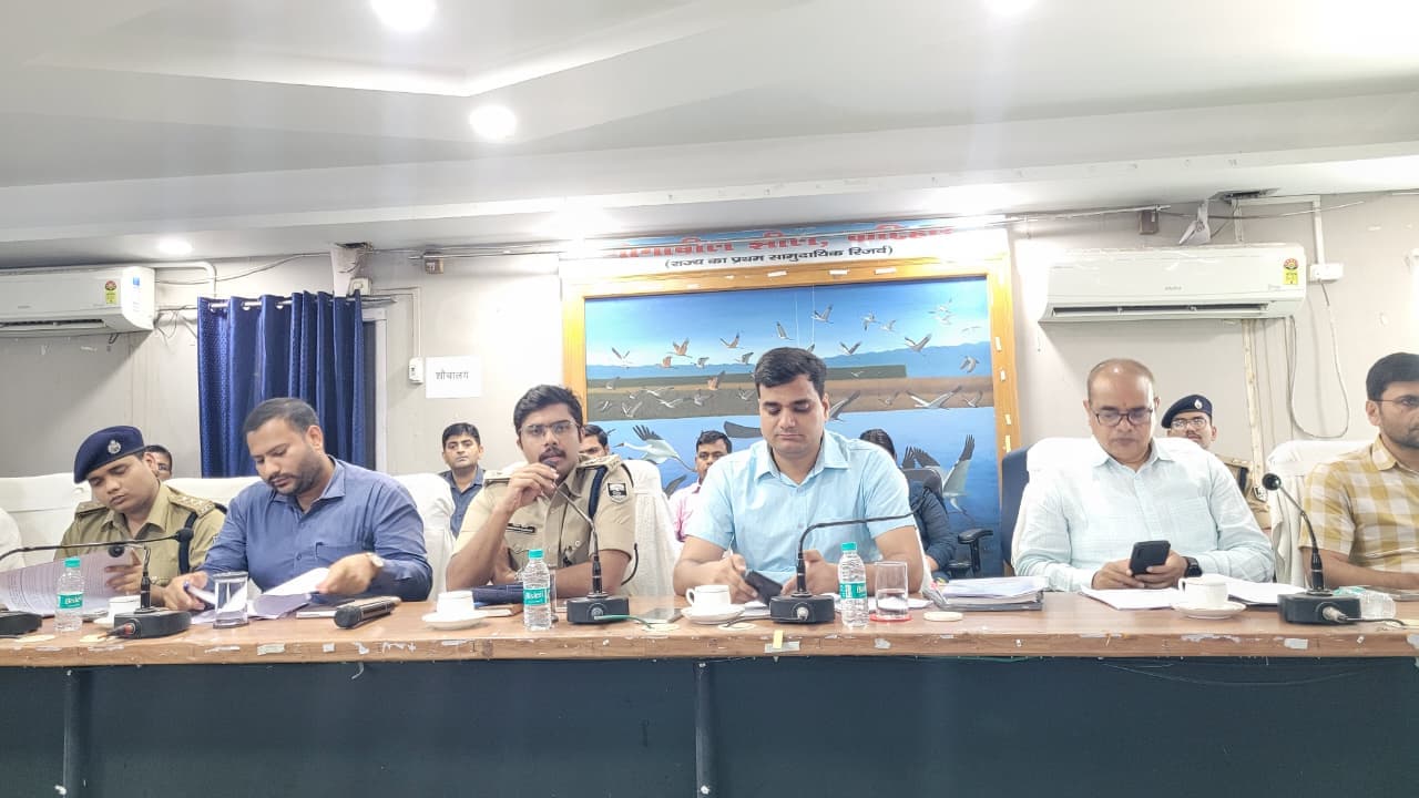 सिपाही भर्ती परीक्षा: कदाचारमुक्त व शांतिपूर्ण परीक्षा की जरूरी तैयारियां पूरी: डीएम